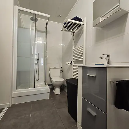 Au Coeur De La Apartment