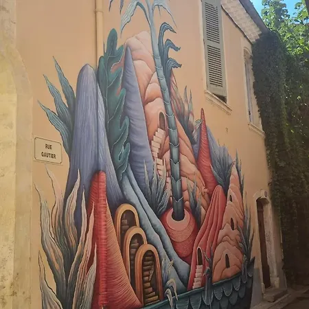 Au Coeur De La Nimes