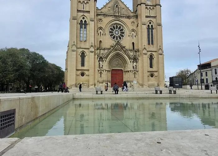Apartamento Au Coeur De La Nimes